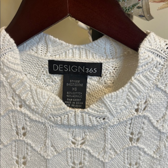 DESIGN 365 Knit Top - Picture 3 of 8